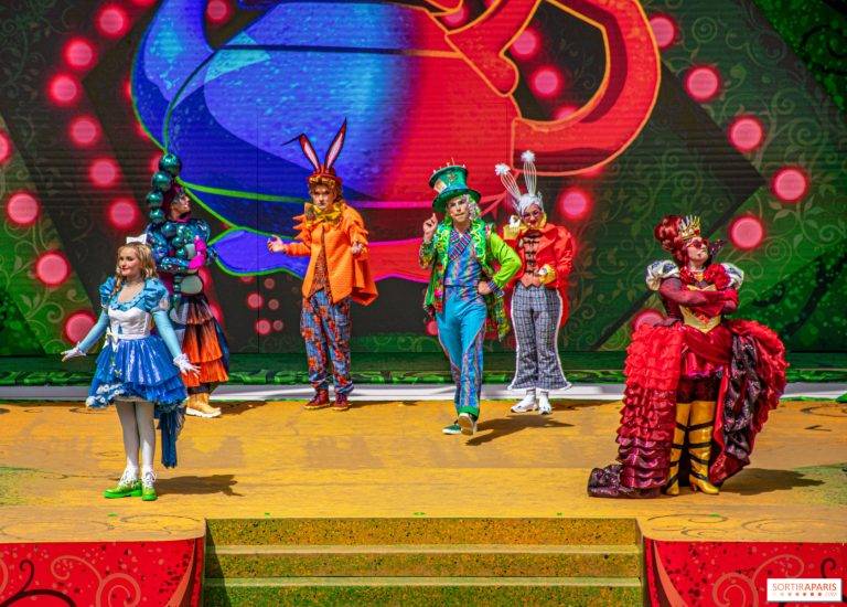 Alice et la Reine de Cœur : Retour au Pays des Merveilles