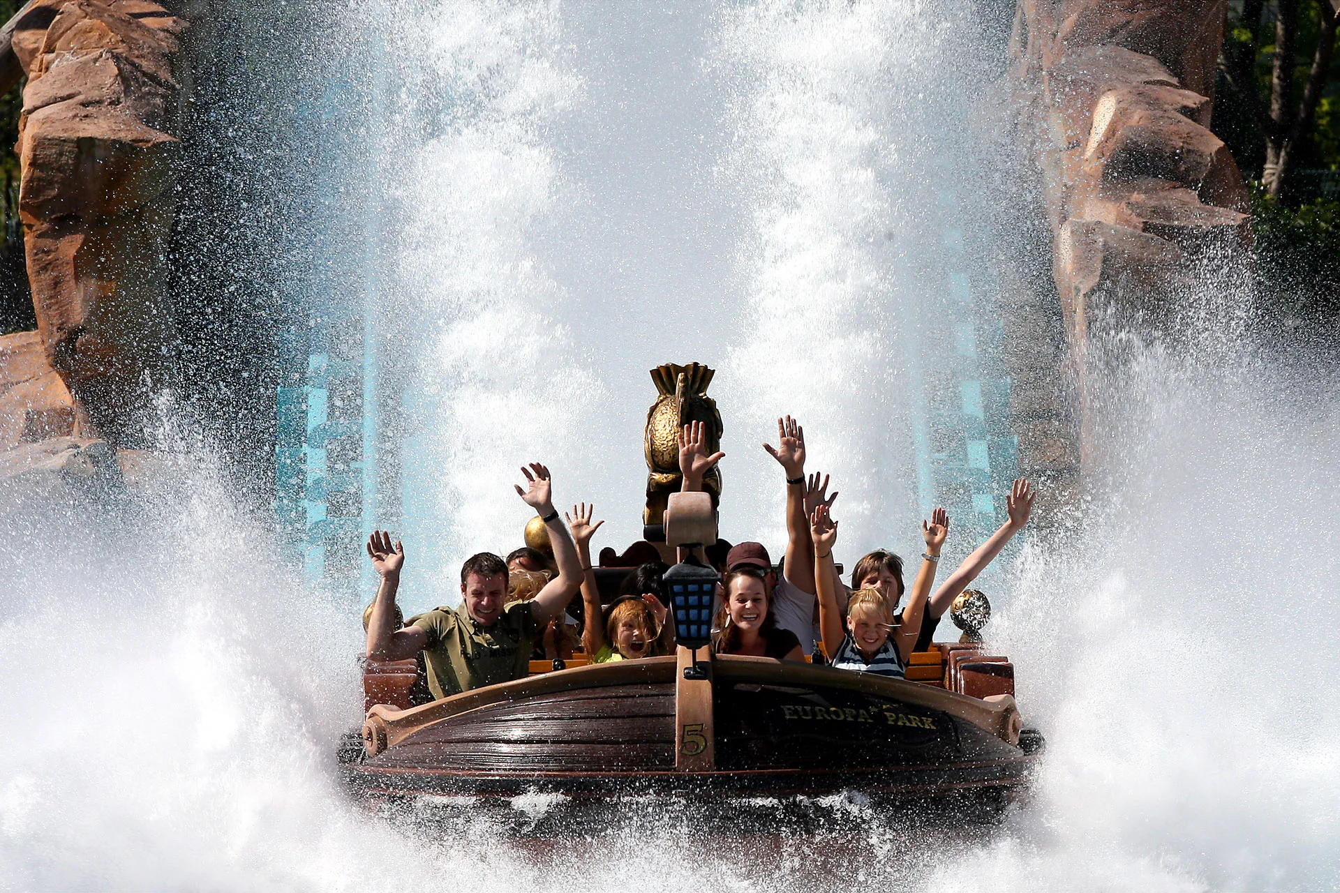 atlantica super splash 1920 wi at europa park 03