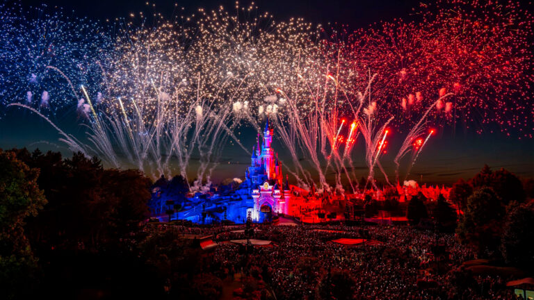Un spectacle exceptionnel pour célébrer la Fête Nationale à Disneyland Paris