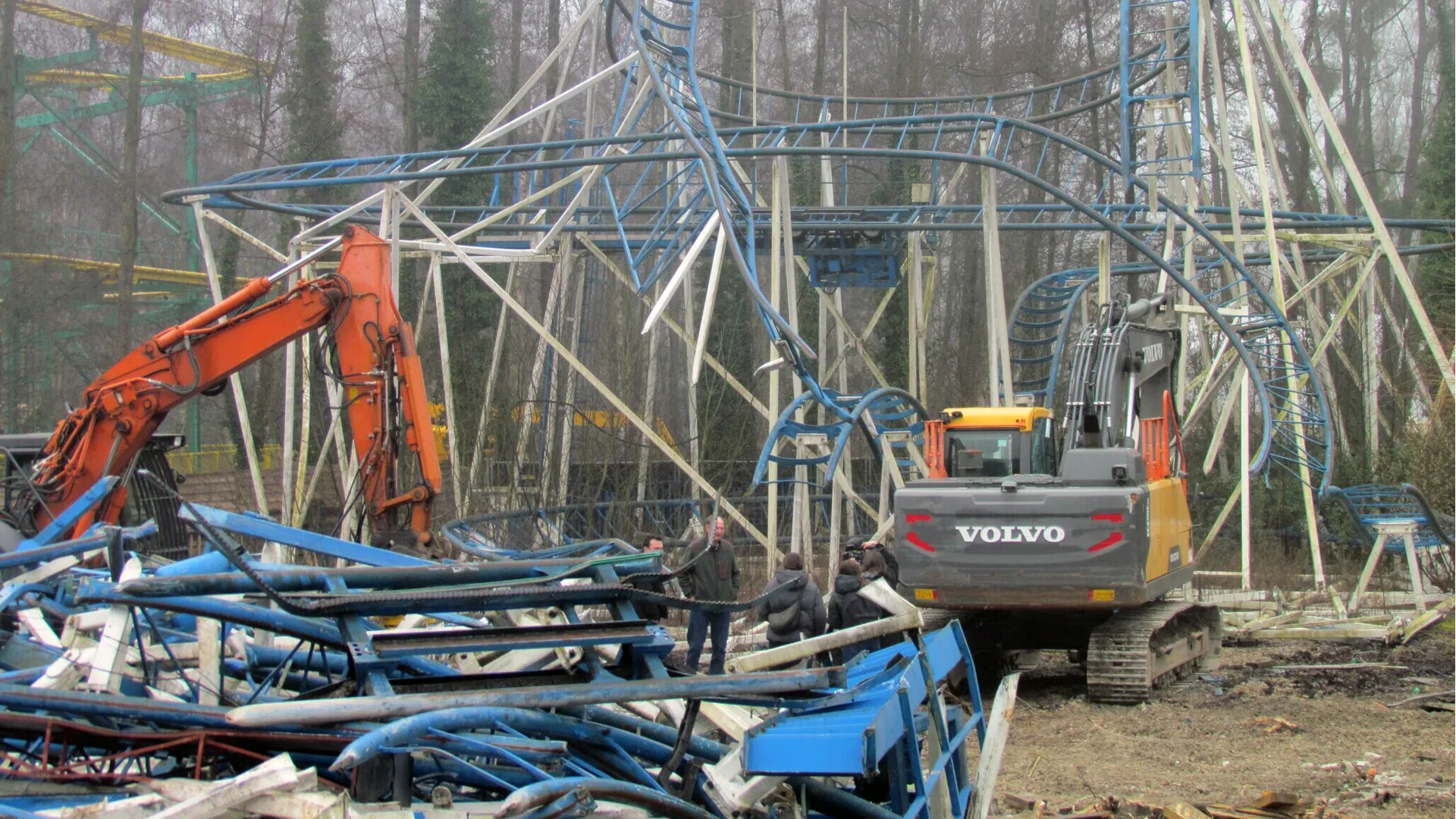 Démantèlement du Coaster Formule 1 au Parc Saint Paul