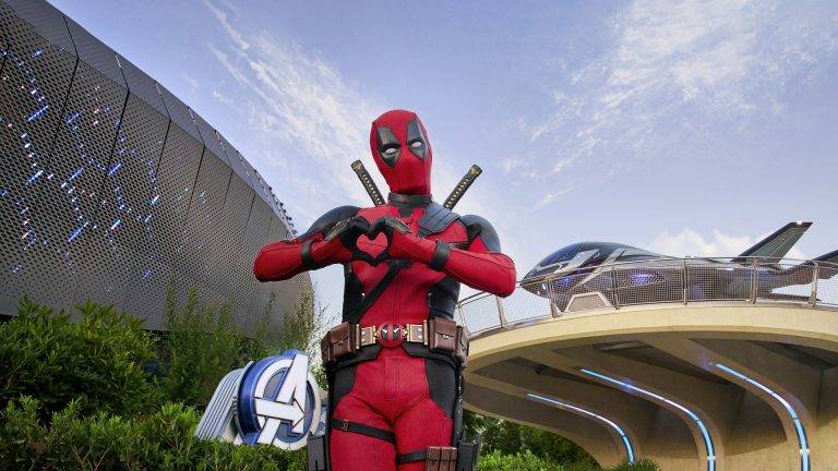 Deadpool, l’insolent mercenaire, débarque à Avengers Campus