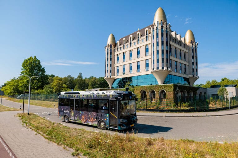 Efteling teste une navette autonome pour ses visiteurs