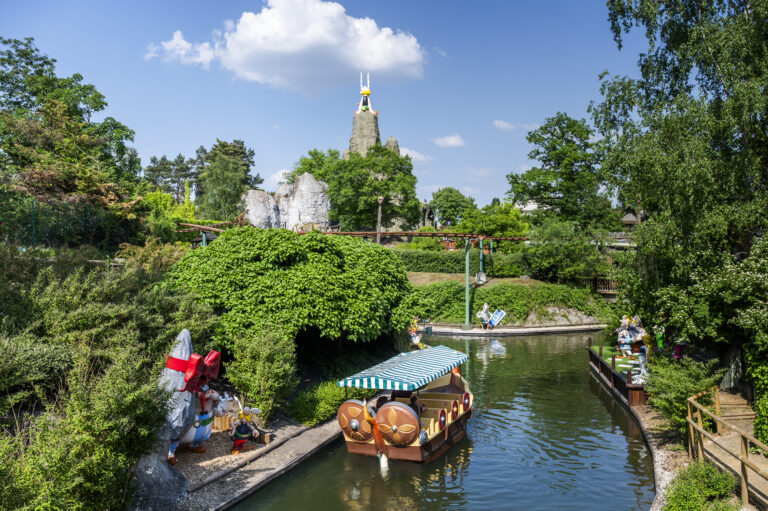 L’Hivernage du Parc Astérix : immersion dans les coulisses avant la réouverture